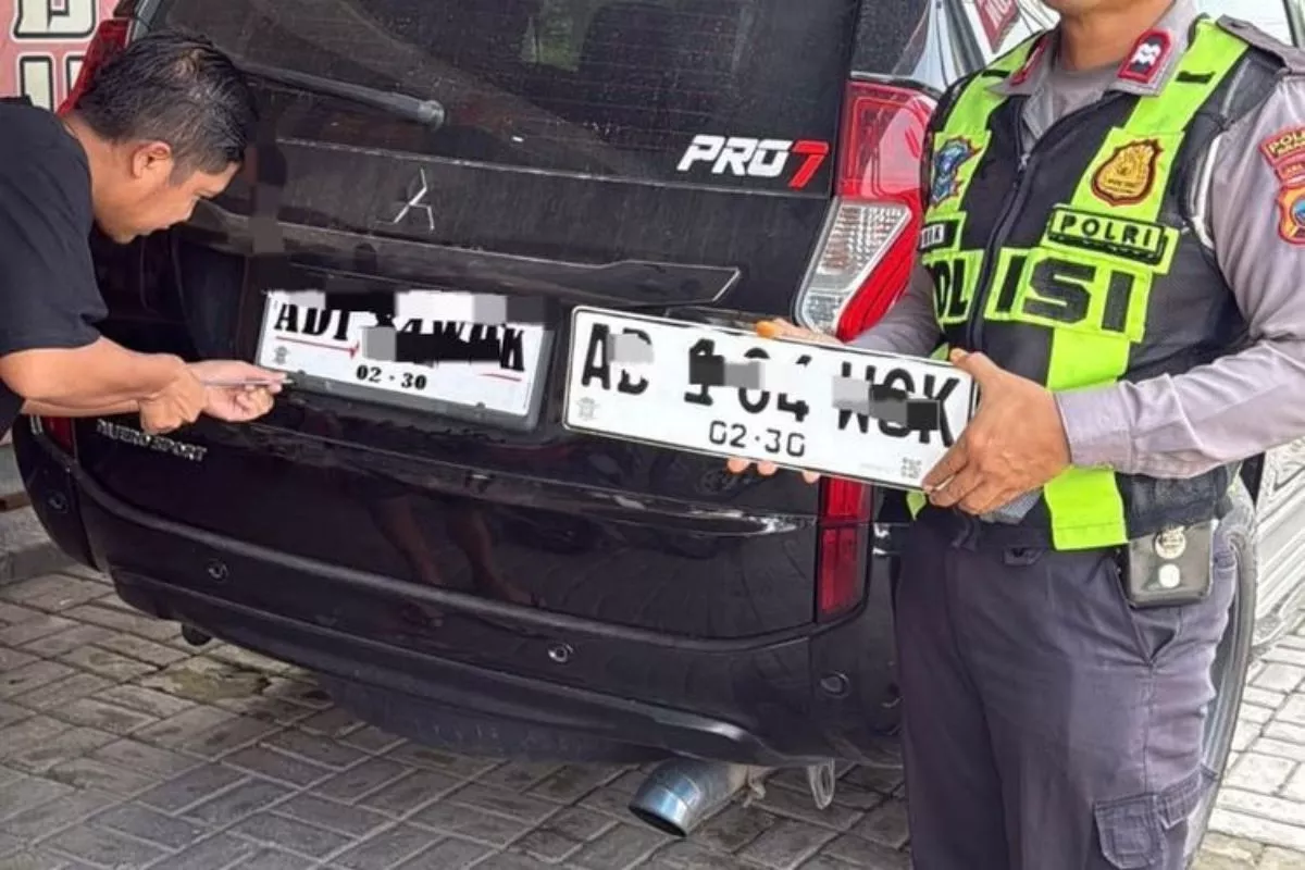 Modus Naik Angkot Intai Korban, Pelaku Pencurian Minibus Ditangkap