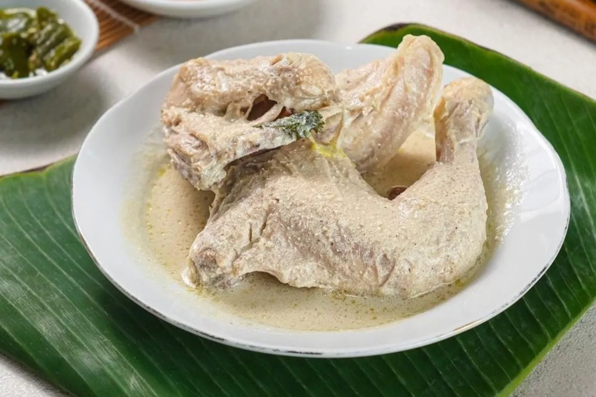 Cara Mudah Membuat Ayam Pop Rumahan Gurih dan Empuk di Rumah