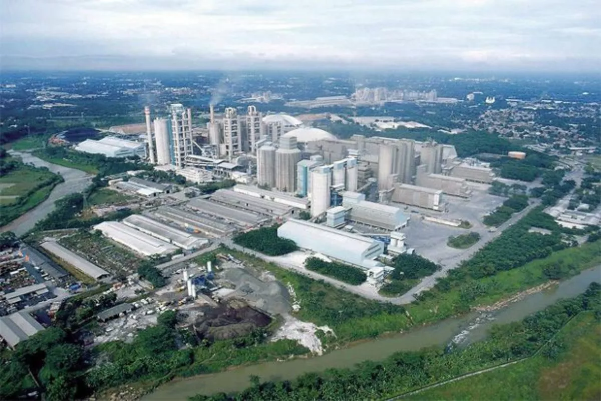 Dukung Dekarbonisasi, Indocement Bangun PLTS Berkapasitas 71,9 MW