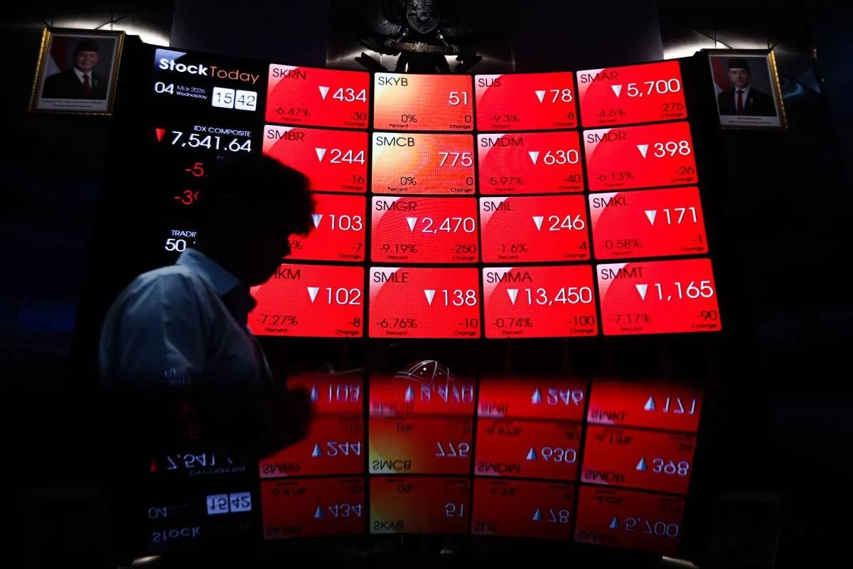 IHSG Sesi I Turun ke Level 6.480, 388 Saham Parkir di Zona Merah