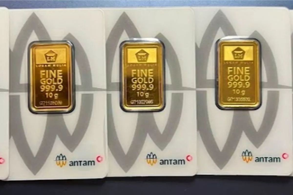 Minggu Pagi: Harga Emas Antam Naik Tipis, UBS dan Galeri24 Stabil