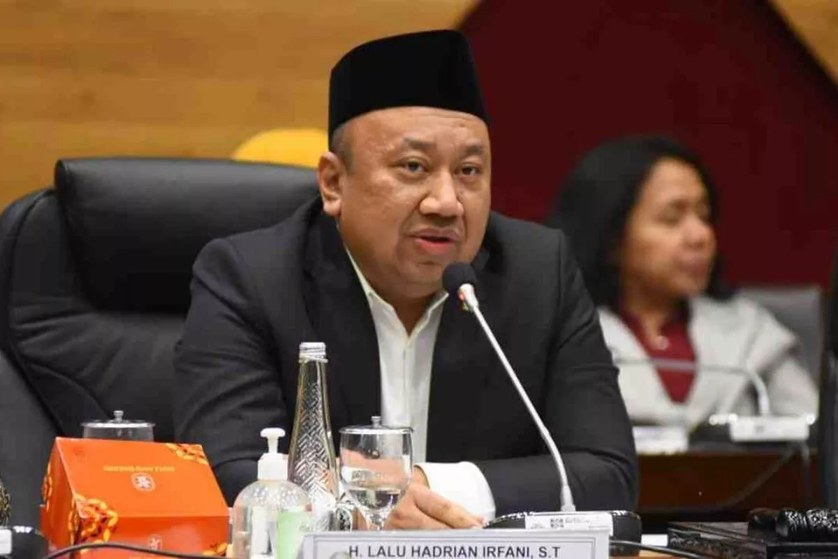 DPR Komit Tingkatkan Kesejahteraan Guru Lewat Perbaikan Status Kepegawaian