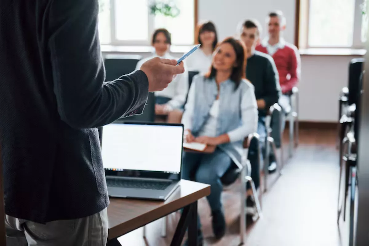 Tips Membuat Kursus Online Keahlian Praktis bagi Pengajar Pemula