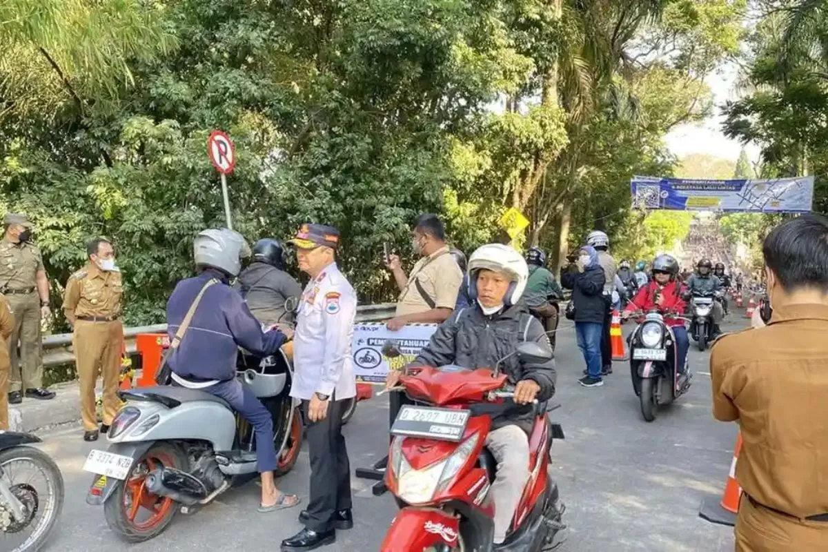 Jembatan Pemkot Cimahi Kembali Resmi Dibuka Khusus untuk Sepeda Motor