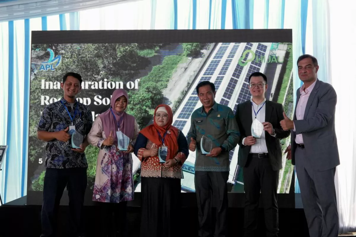 Topang Transisi Energi, APL Bangun PLTS Atap di Fasilitas Sidoarjo