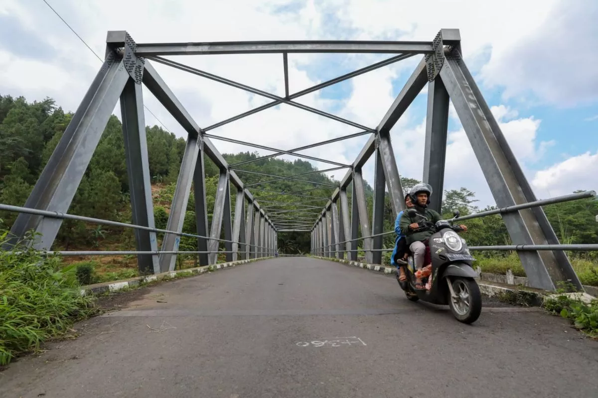 Pemulihan Aceh, Menteri PU Tegaskan Jalan dan Jembatan Aman Dilalui