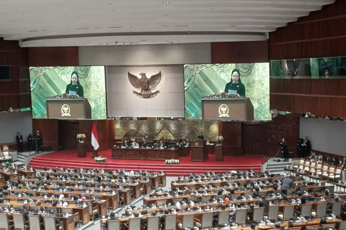 DPR Sepakat Naikkan Target Rasio Pendapatan Negara untuk RAPBN 2027