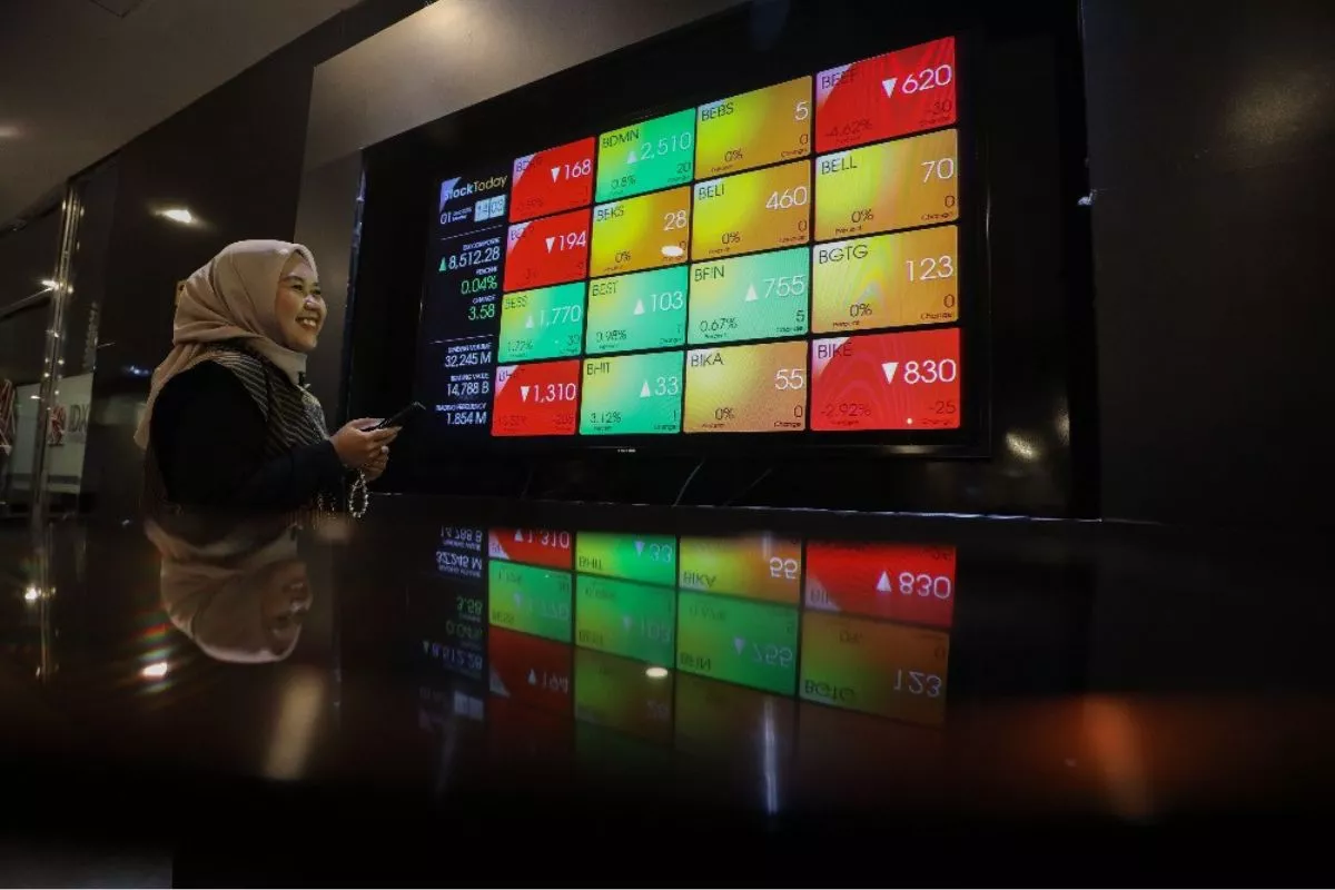 IHSG Naik, Investor Cerna Data Ekonomi dan Sentimen Global
