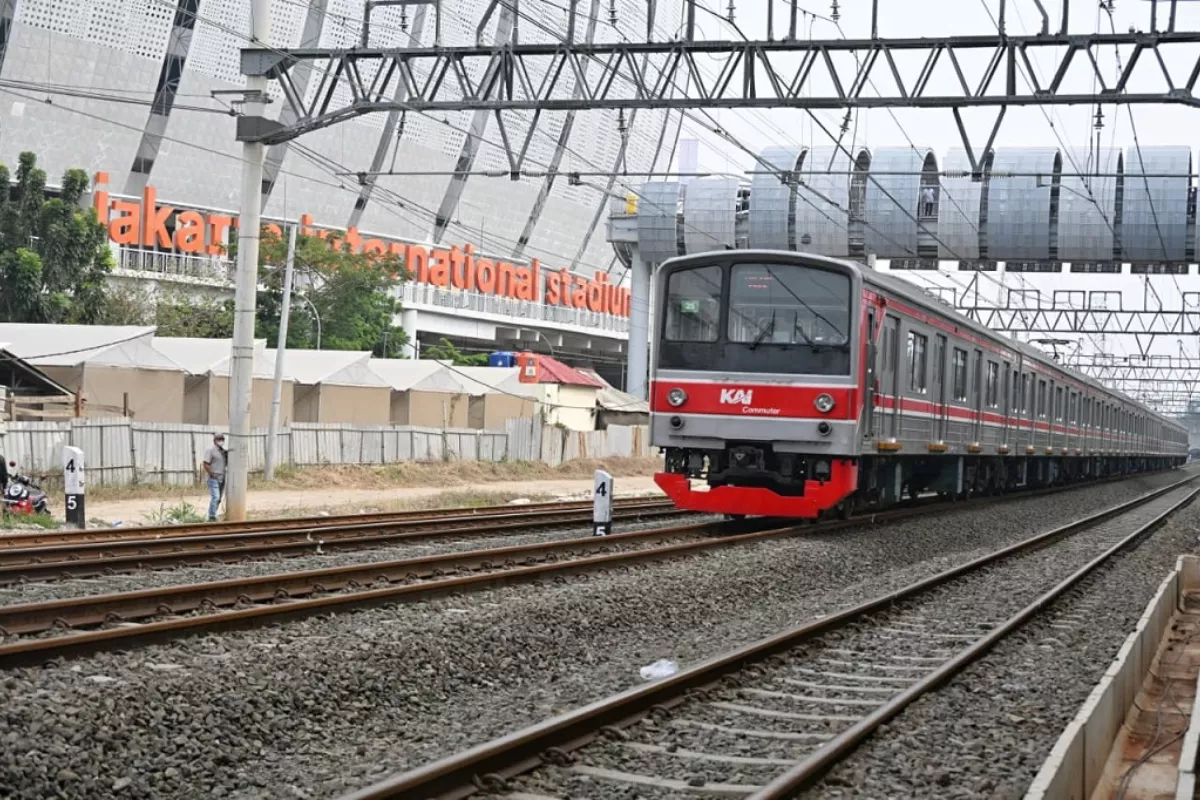 Stasiun KRL JIS Resmi Beroperasi, Kemenhub Rencana Tambah Peron