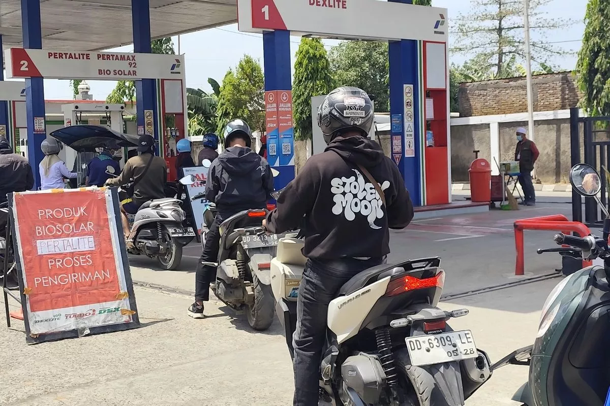 Pertamina Sebut Peralihan Konsumsi BBM Picu Antrean Panjang di SPBU