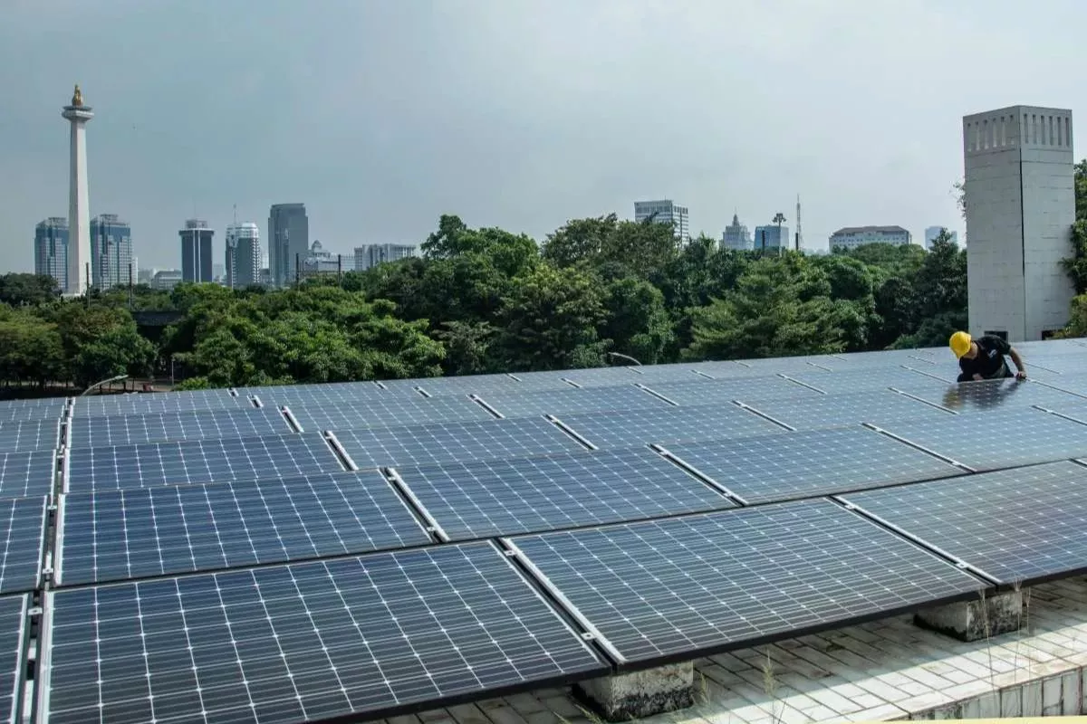 Industri Menanti Kepastian Regulasi Proyek PLTS 100 GW