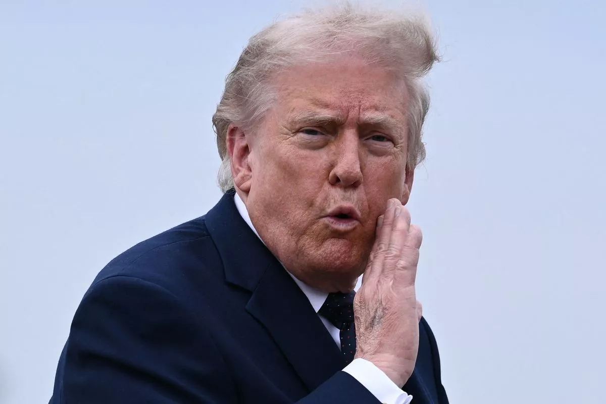 Trump Kembalikan Tarif Impor Rp 1.789 Triliun Usai Dibatalkan Oleh MA.