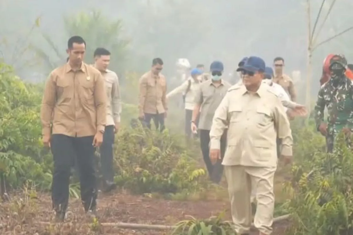 Presiden Prabowo Pastikan Karhutla Kalimantan Segera Diatasi Tahun Ini