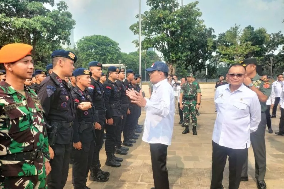 Menko Polkam Djamari Chaniago Minta TNI dan Polri Jaga Kekompakan
