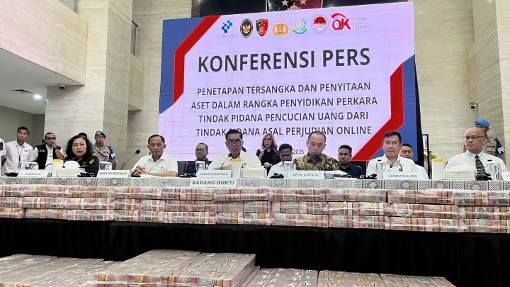 Kasus Pencucian Uang Judi Online Rp297 Miliar Surabaya dan Identitas