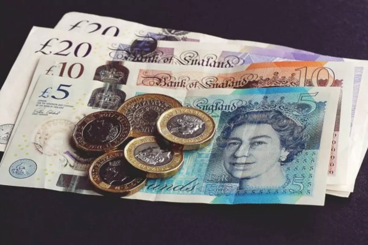 Pound Menguat dan Euro Pangkas Kenaikan akibat Inflasi IHK Inggris 2,9 persen