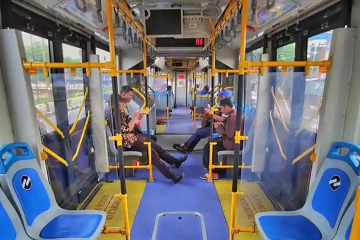 Sambut HUT RI ke-81 Naik Transportasi Publik Jakarta Cuma Bayar Rp 1