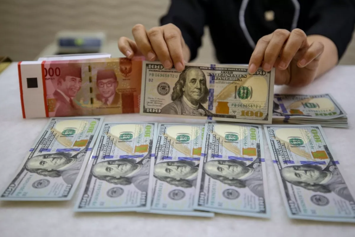 Kurs Rupiah 12 Mei 2026: Geopolitik Memanas, Rupiah ke Rp17.430