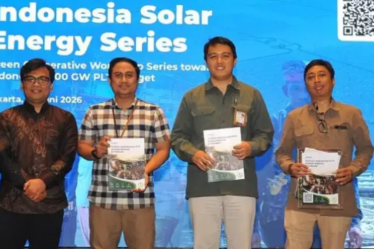 Topang Target 100 GW PLTS, Kemenkop Perkuat Koperasi Hijau