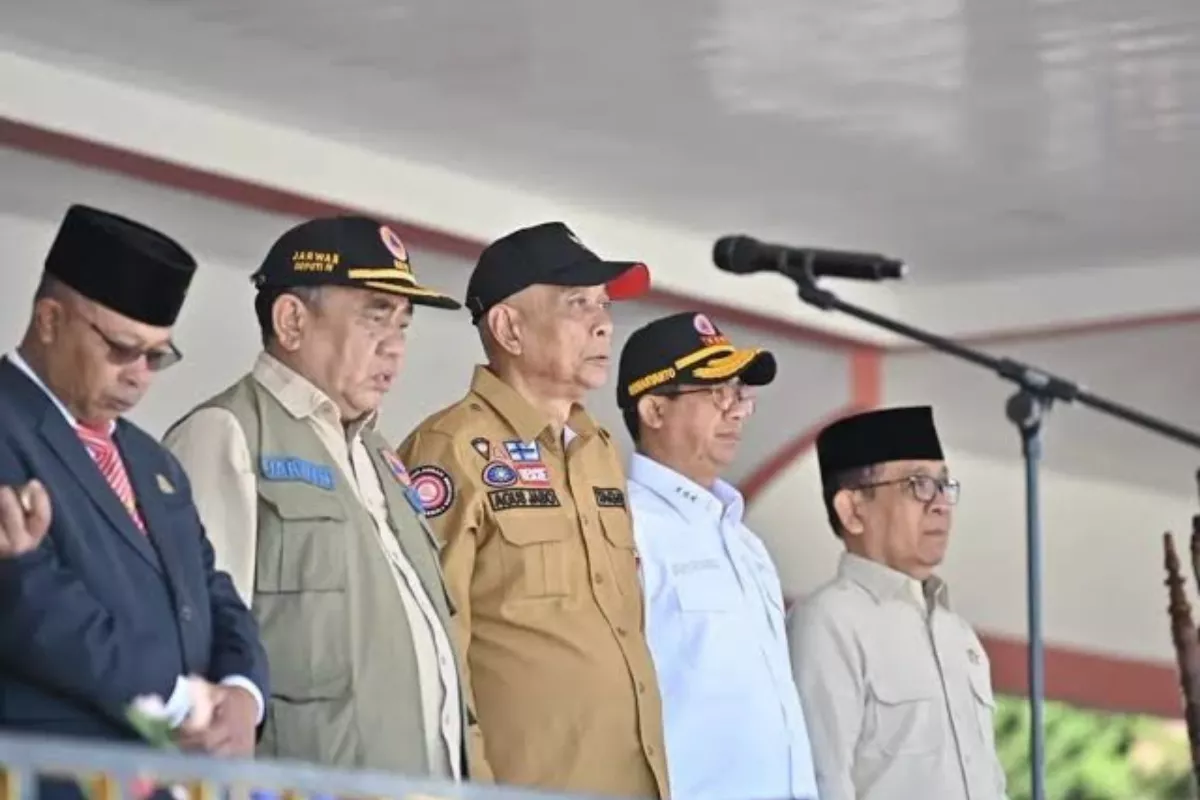 Menko PMK Peringati HUT Ke-81 RI di Lokasi Bencana Gempa NTT