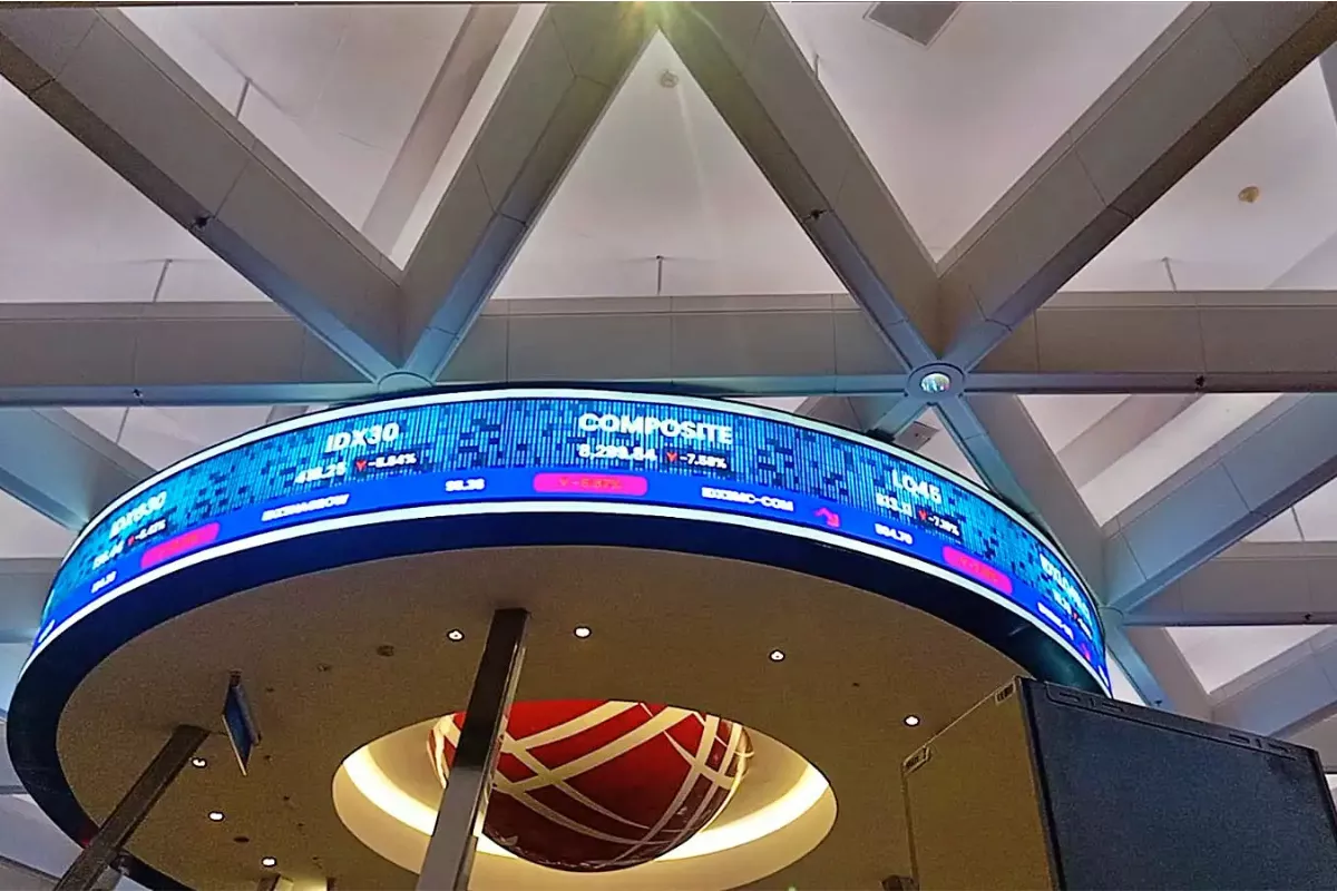 IHSG Sesi I Menghijau, Saham TRUS hingga OILS Masuk Top Gainers