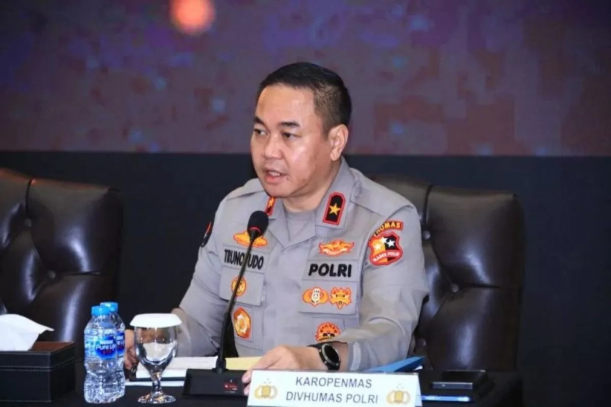 Perkuat Organisasi, Polri Rotasi 1.121 Personel
