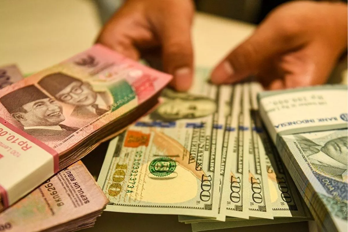 Rupiah Dibuka Menguat Tipis ke Rp17.689 Per Dolar AS Hari Ini