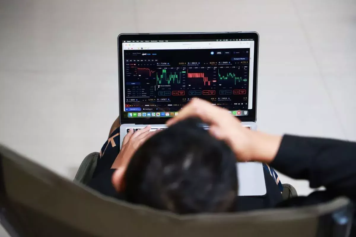 Daftar 10 Saham Pendorong IHSG Pekan Ini: Ada AMMN dan BREN