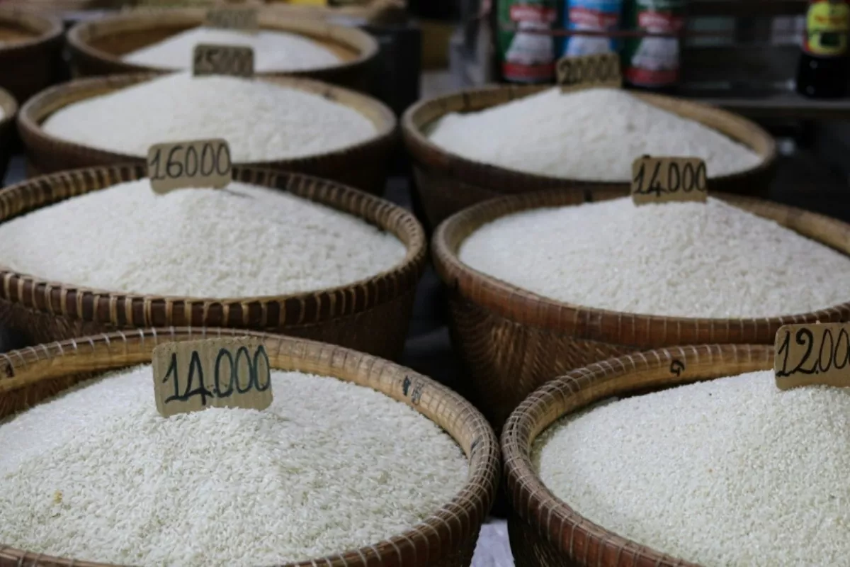 Update Harga Pangan 8 Juli: Harga Beras Stabil, Cabai dan Bawang Turun