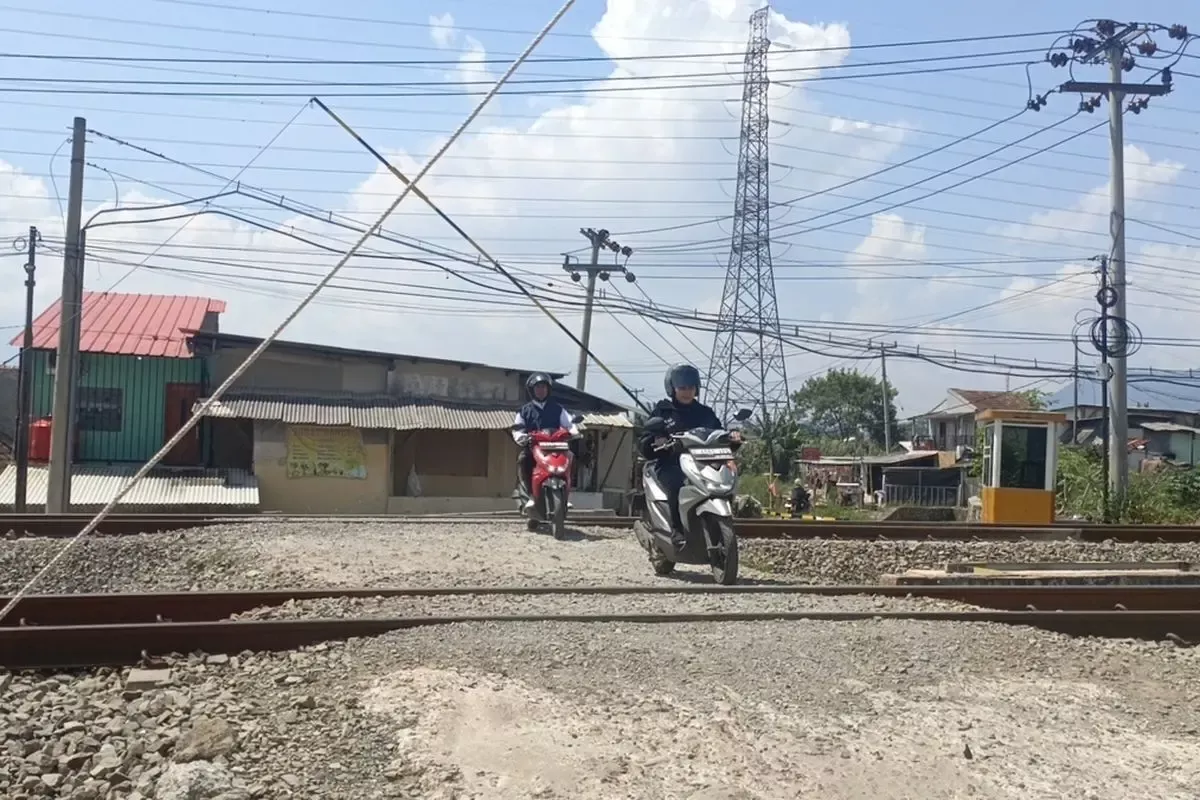 Kecelakaan Pelintasan Sebidang Kereta Api Jadi Masalah Berulang