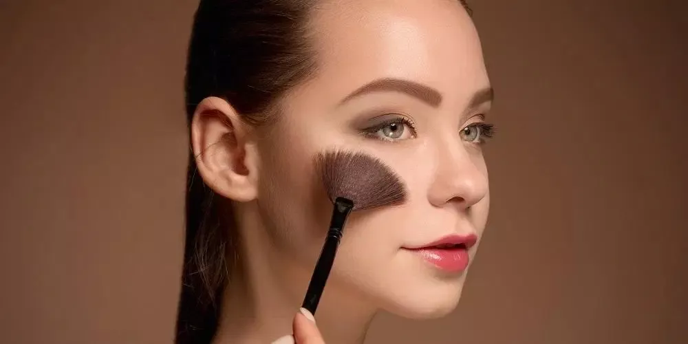 4 Rahasia Teknik Menggunakan Blush On Sesuai Dengan 5 Bentuk Wajah