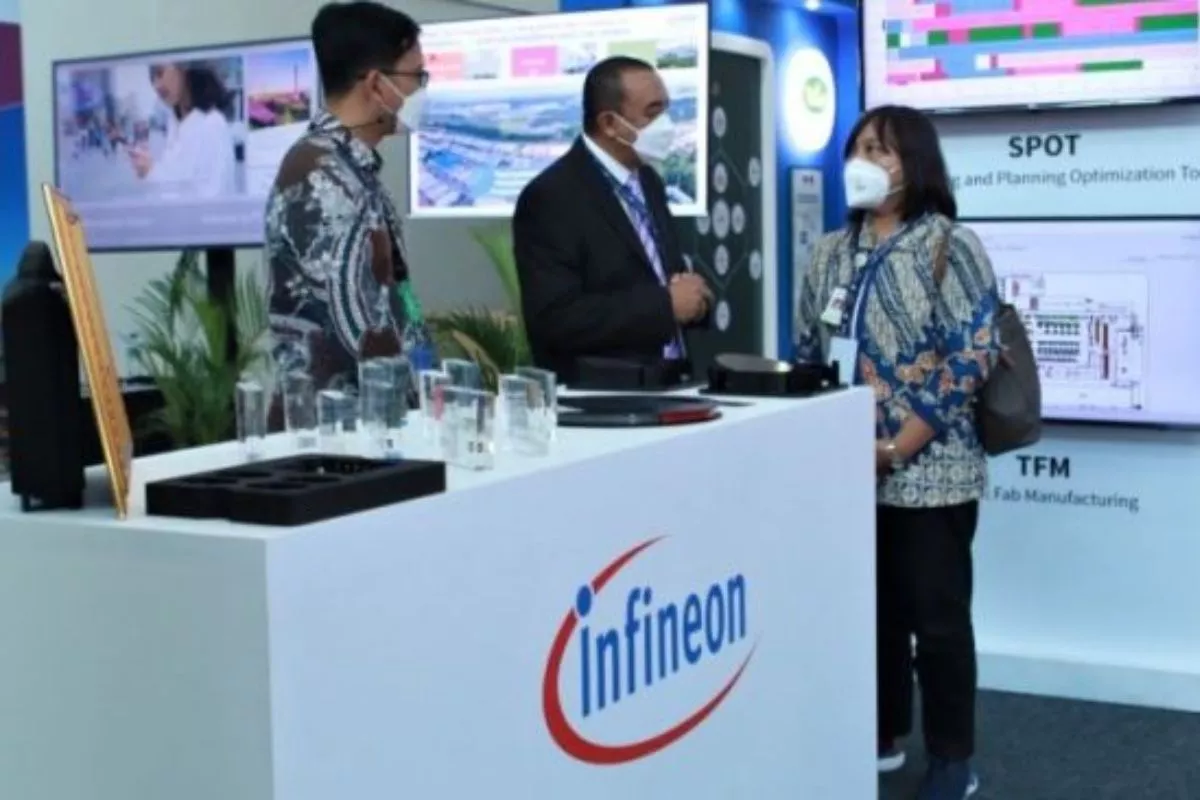 Loker Rp15 Juta di Malaysia Diserbu, Antrean Pelamar Capai 2 Km 