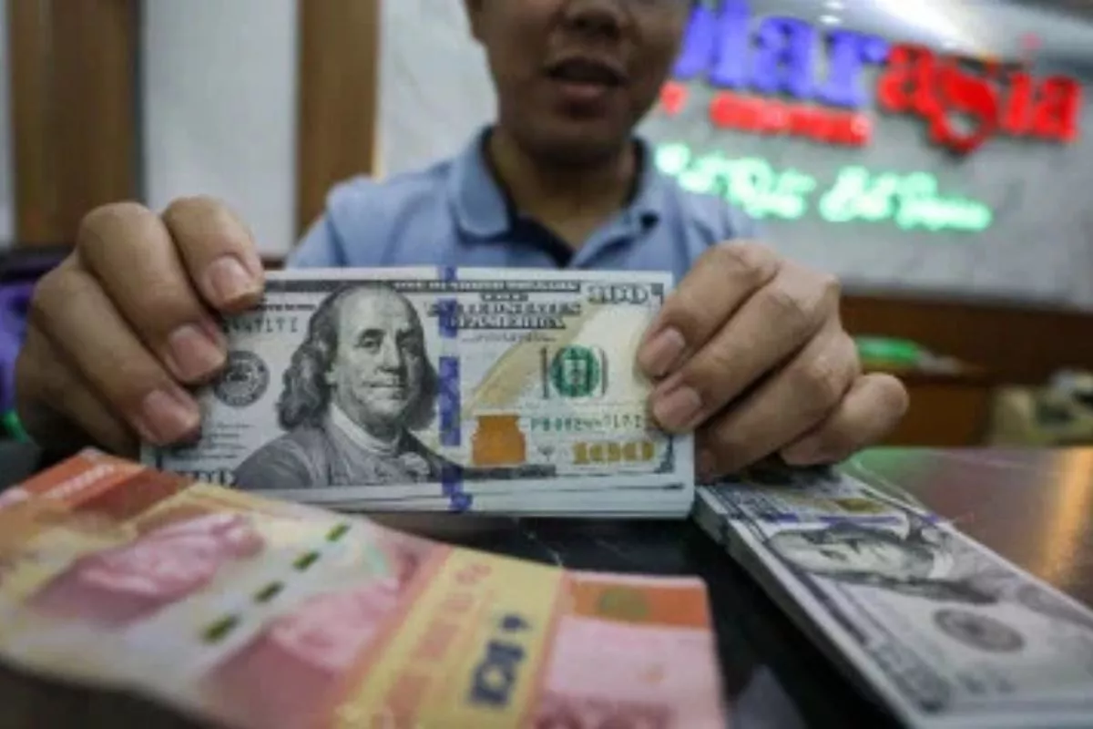 Rupiah Menguat ke Rp17.923 per Dolar AS, Pasar Tunggu Cadev dan NFP