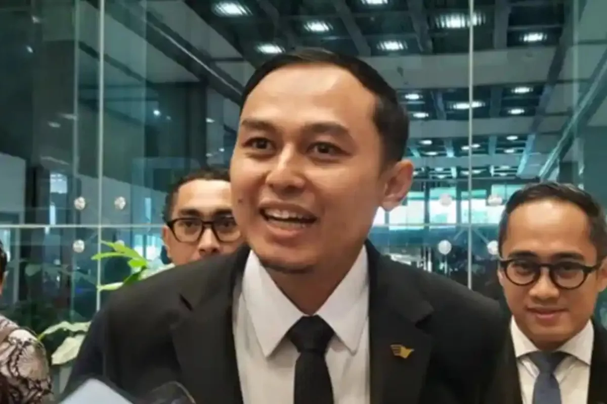 Profil Lengkap Reza Aulia Hakim Direktur Garuda Yang Diberhentikan