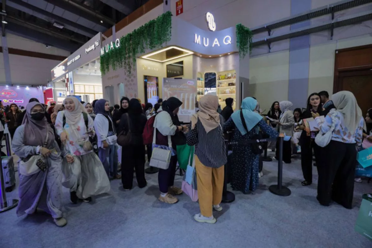 Hari Pertama Jakarta X Beauty 2026 Diserbu Ribuan Pengunjung Antre