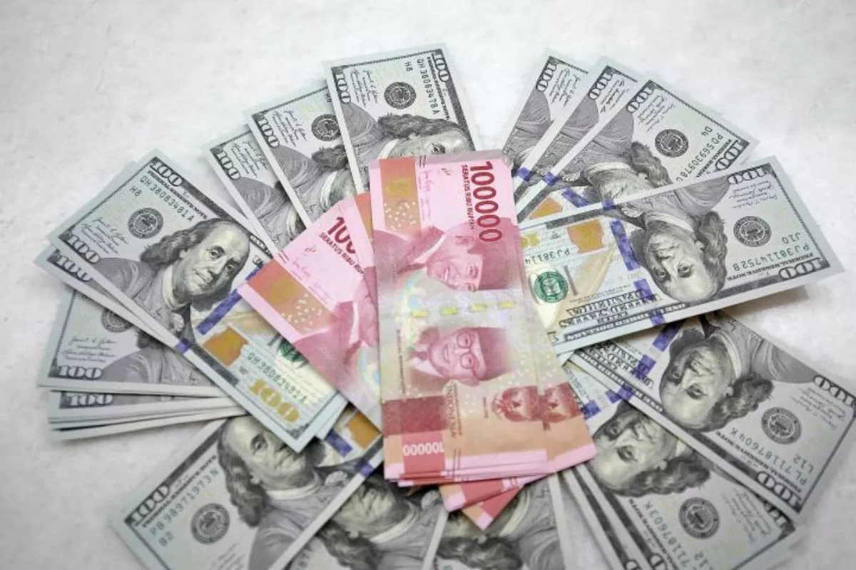 Rupiah Melemah ke Rp17.948 per Dollar AS Akibat Konflik AS-Iran