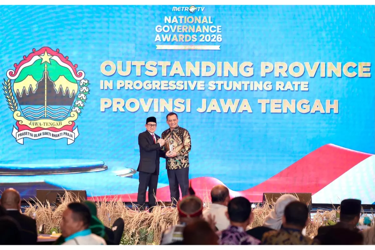 Gubernur Papua Barat Raih National Governance Awards 2026