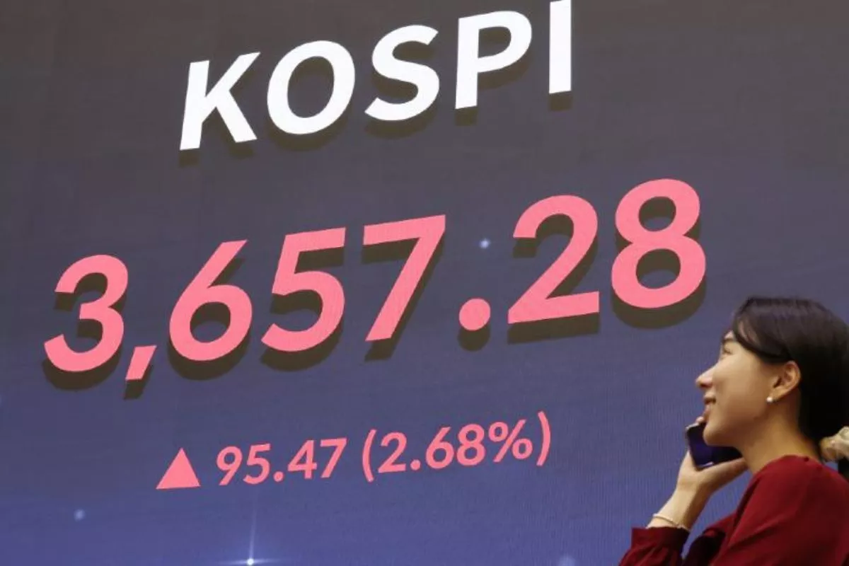 Pasar Saham Asia Terkoreksi Serangan Iran di Kuwait Picu Inflasi