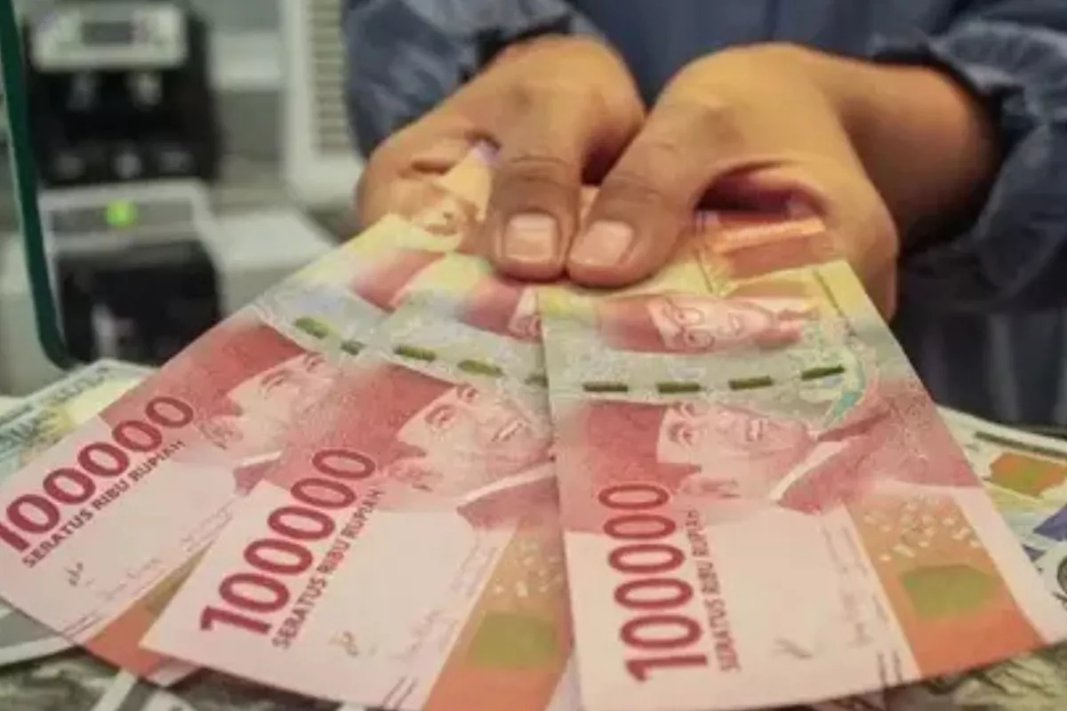 Tekanan Global Berpotensi Seret Kurs Rupiah ke Level 18.000 per Dolar AS