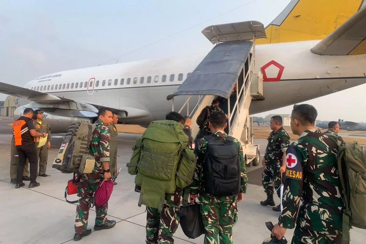 Tangani Korban Gempa NTT, TNI AU Terbangkan Tim Nakes