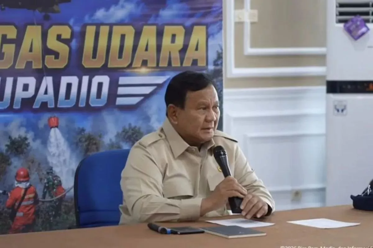 Tiba di Palembang, Presiden Prabowo Pimpin Rapat Karhutla Sumsel