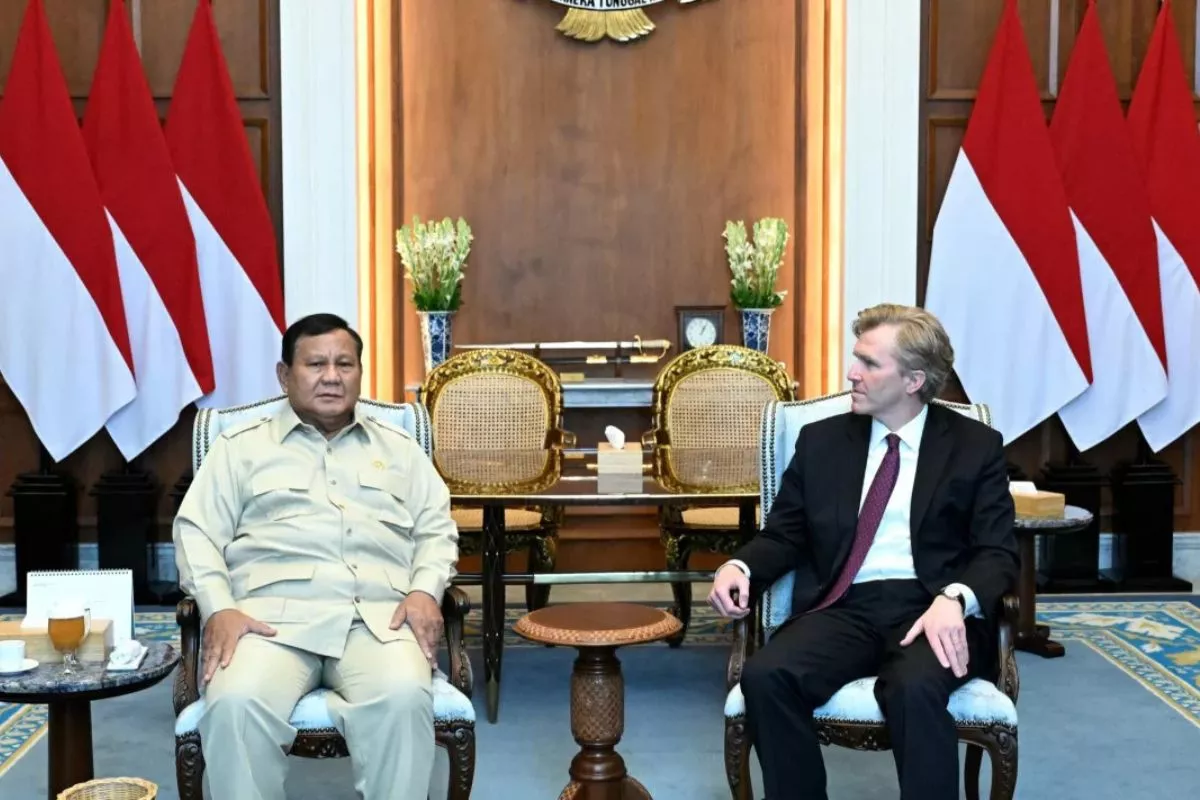 Prabowo Terima Wamen Perang AS di Istana Kepresidenan