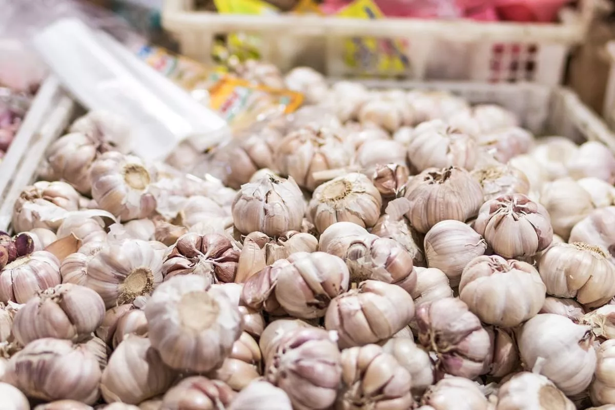 Harga Pangan Jumat, 10 Juli 2026: Gula dan Bawang Putih Naik