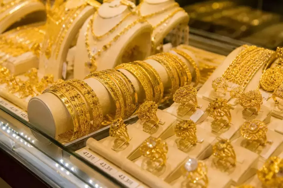 Harga Emas Perhiasan Hari Ini: Cek Nilai Jual di 3 Gerai Utama