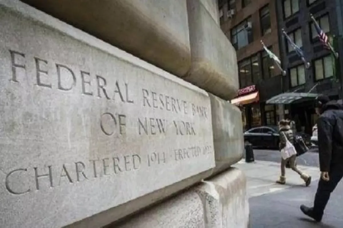The Fed Kerek Suku Bunga 25 Bps, Mata Uang Rupiah Hadapi Potensi Tekanan