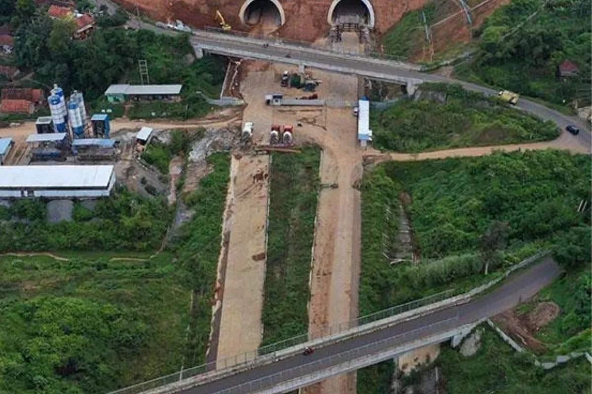 Perbaikan Jalan, Tol Cisumdawu Diberlakukan Contraflow di KM 176-178