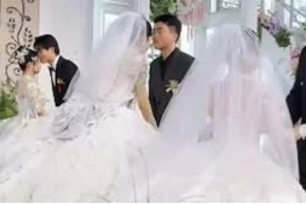 Kisah Haru Saudara Kembar Tiga Wan yang Menikah Secara Serempak