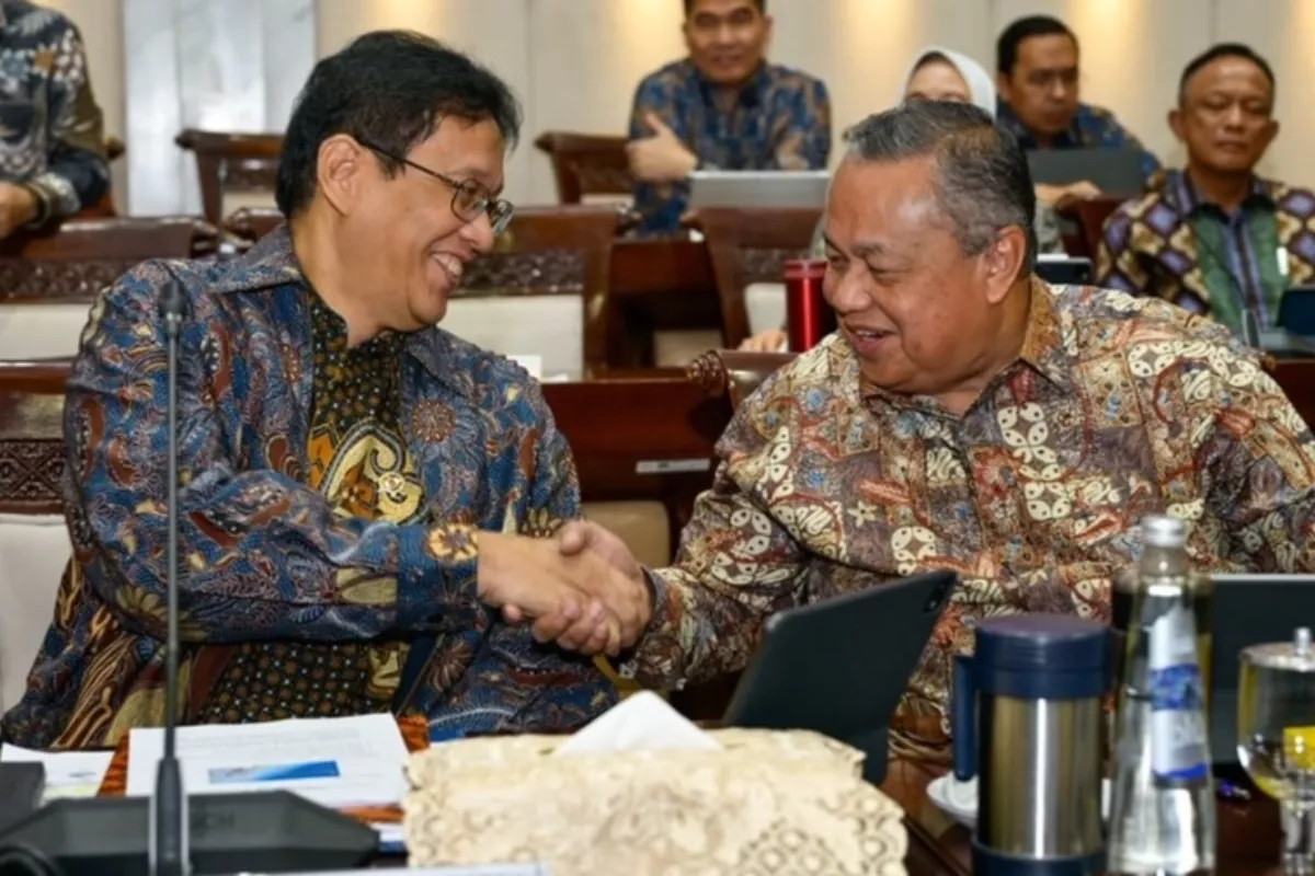 Pengunduran Diri Perry Dari BI Ancam Rupiah Jika Transparansi Kurang