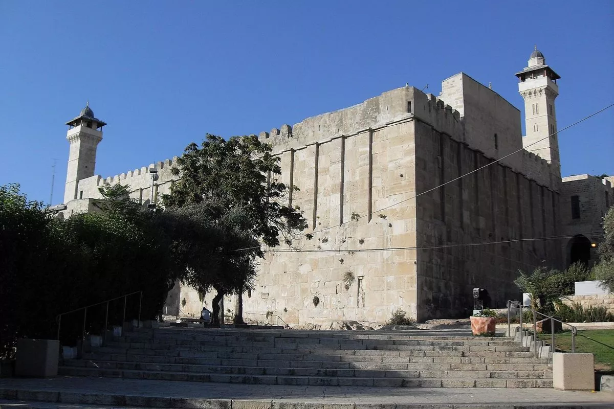 Israel Cabut Wewenang Palestina Atas Masjid Ibrahimi