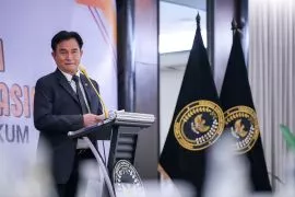 Yusril: Hukum Tidak Pernah Terpisah dari Kehidupan Manusia